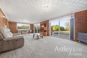 garden room- click for photo gallery